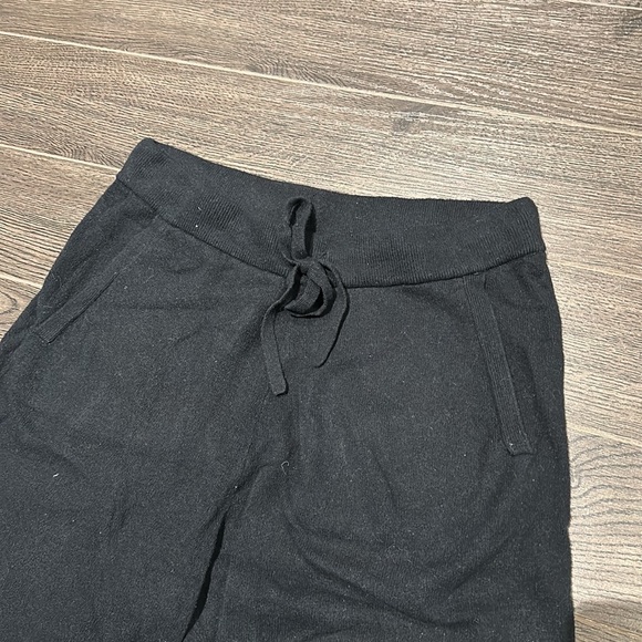 Gap wide leg flared knit joggers - Picture 2 of 3